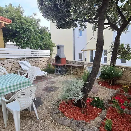 Apartman Mandre Apartment *